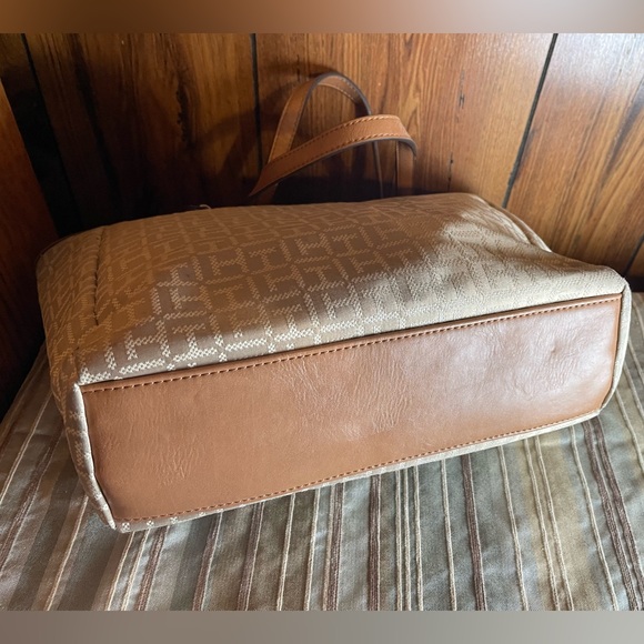 Tommy Hilfiger’s Tan & Cream Jacquard Monogram Shoulder Bag; GUC - Picture 6 of 13